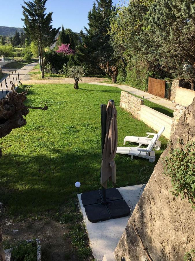 Gites "Oustaou De Bourboul" Grospierres Dış mekan fotoğraf