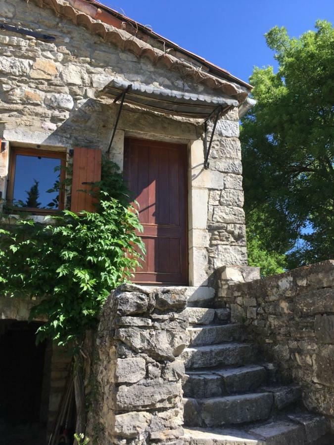 Gites "Oustaou De Bourboul" Grospierres Dış mekan fotoğraf